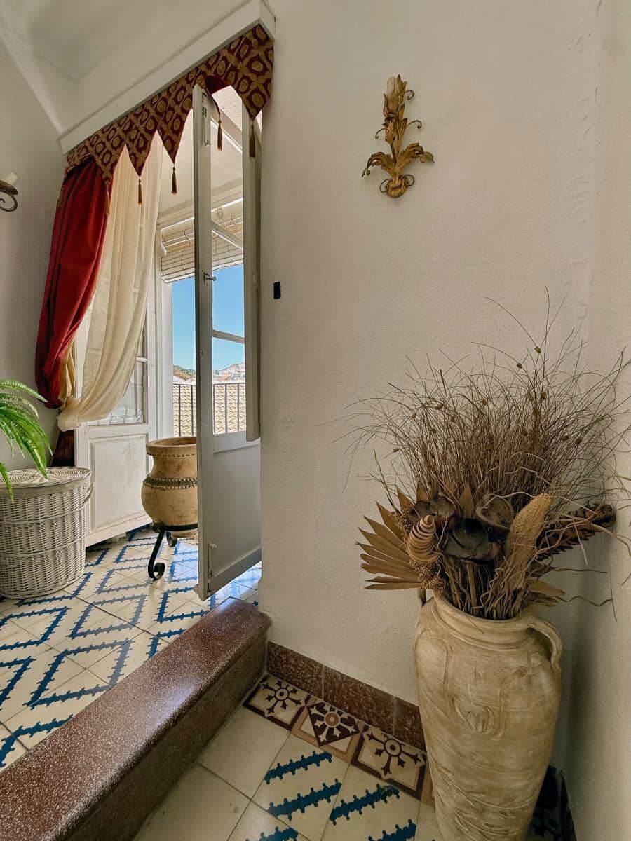 5 bedroom Townhouse for sale in Almachar - € 245,950 (Ref: 9927801)
