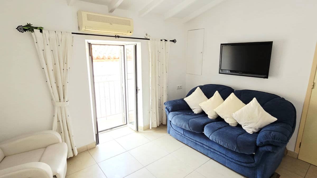 2 makuuhuone Omakotitalo myytävänä paikassa Benamargosa - 95 950 € (Ref: 9964284)