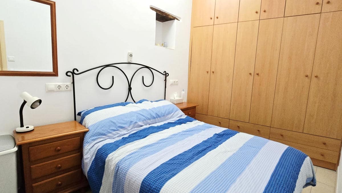 2 makuuhuone Omakotitalo myytävänä paikassa Benamargosa - 95 950 € (Ref: 9964284)