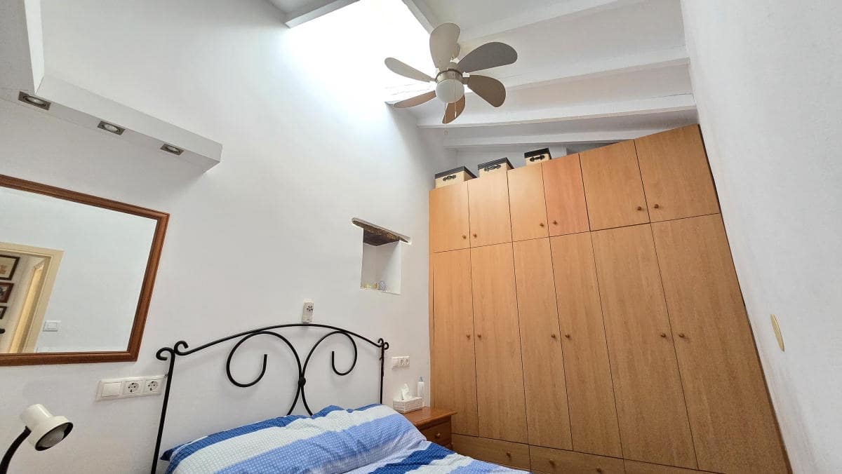 2 makuuhuone Omakotitalo myytävänä paikassa Benamargosa - 95 950 € (Ref: 9964284)