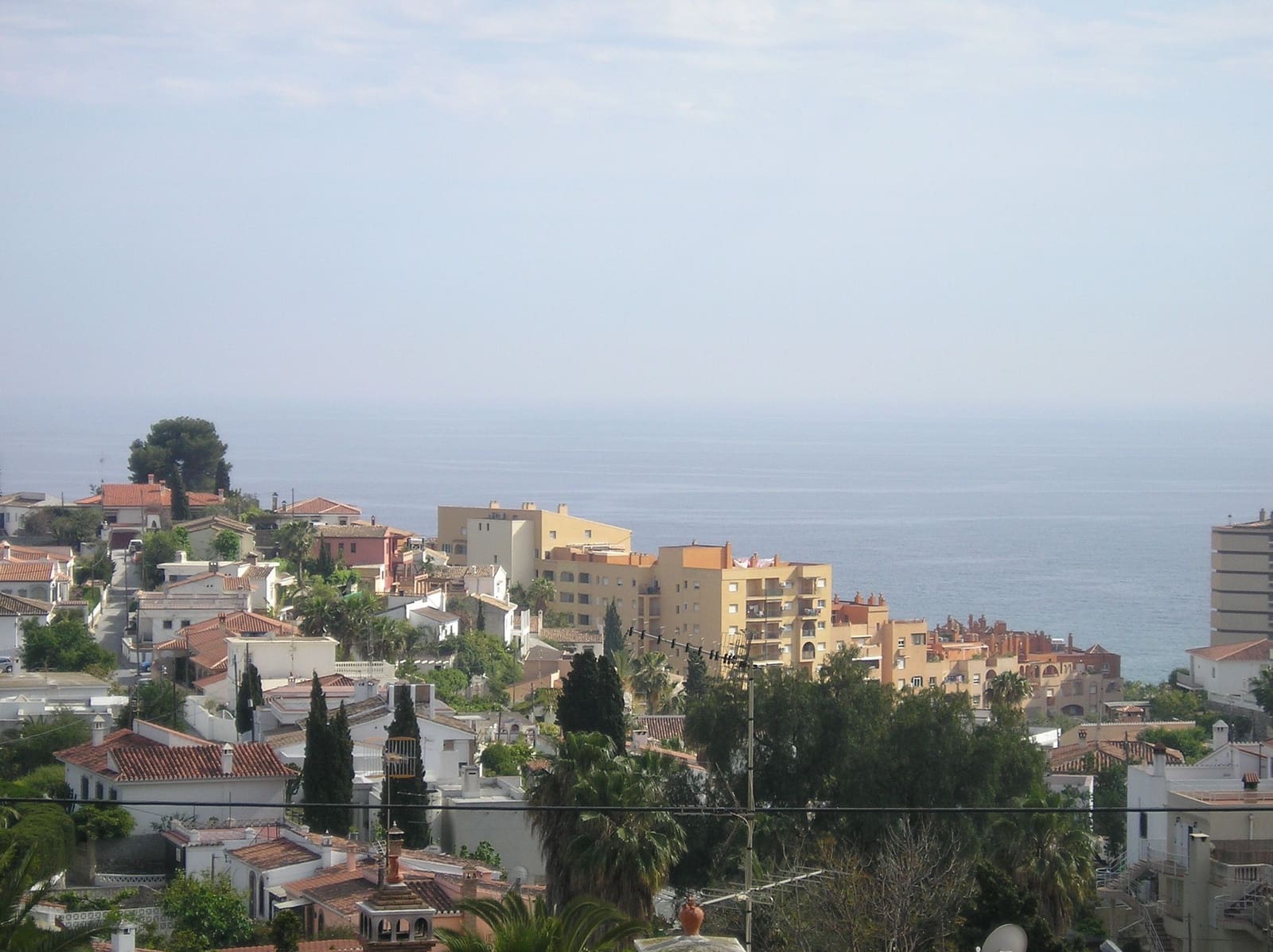 2 sovrum Hus att hyra i Almunecar med pool garage - 850 € (Ref: 1059330)