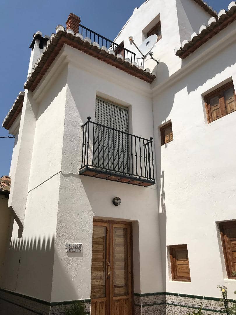 2 bedroom Townhouse for rent in Acequias with pool - € 500 (Ref: 1059335)