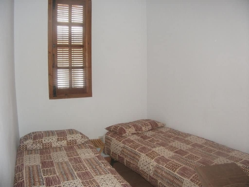 3 slaapkamer Villa voor vakantieverhuur in Lecrin met zwembad - € 250 (Ref: 1059347)