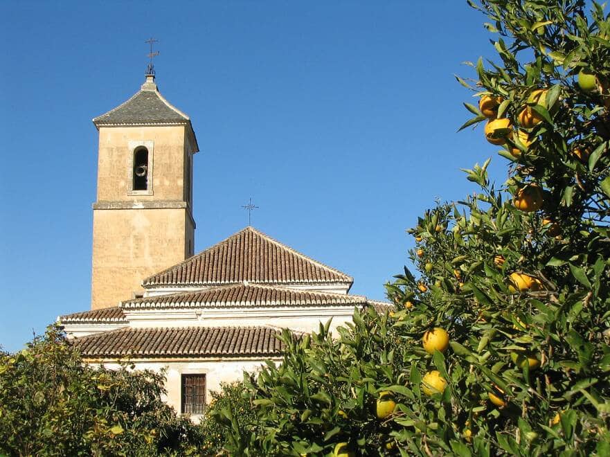 3 slaapkamer Huis voor vakantieverhuur in Pinos del Valle met zwembad garage - € 150 (Ref: 1325766)