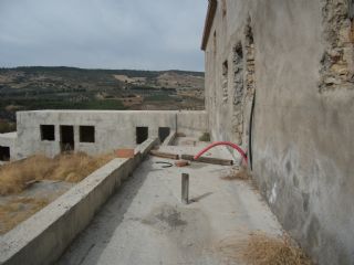 6 soveværelse Finca/Landehus til salg i Pantano Bermejales, Arenas del Rey - € 147.500 (Ref: 1577725)