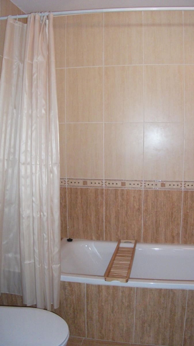4 bedroom Townhouse for rent in Pinos del Valle with pool garage - € 730 (Ref: 1953785)