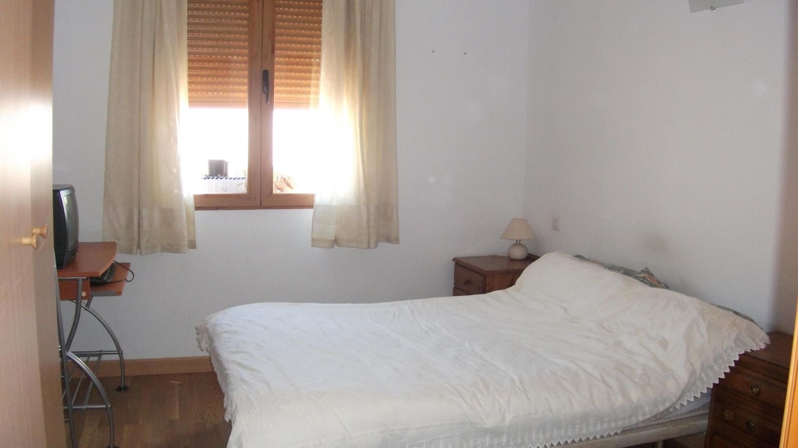 4 bedroom Townhouse for rent in Pinos del Valle with pool garage - € 730 (Ref: 1953785)