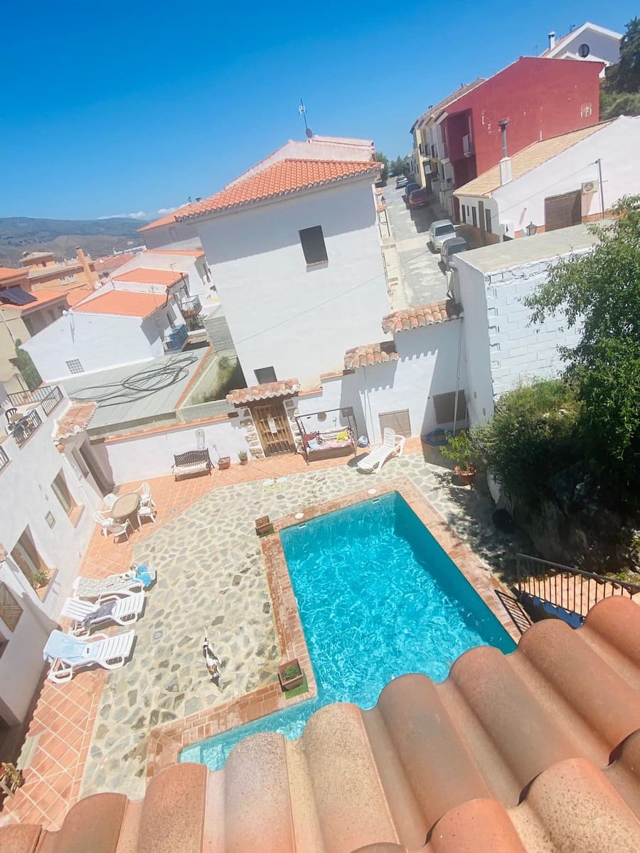 2 soverom Hus til salgs i Pinos del Valle med svømmebasseng garasje - € 150 (Ref: 6118555)