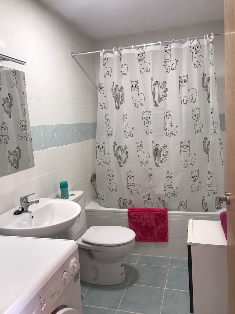 2 soveværelse Lejlighed til leje i Pinos del Valle med swimmingpool garage - € 550 (Ref: 7029746)