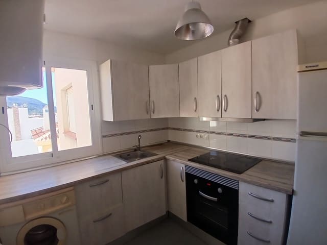 2 slaapkamer Appartement te koop in Vélez de Benaudalla - € 110.000 (Ref: 9783778)