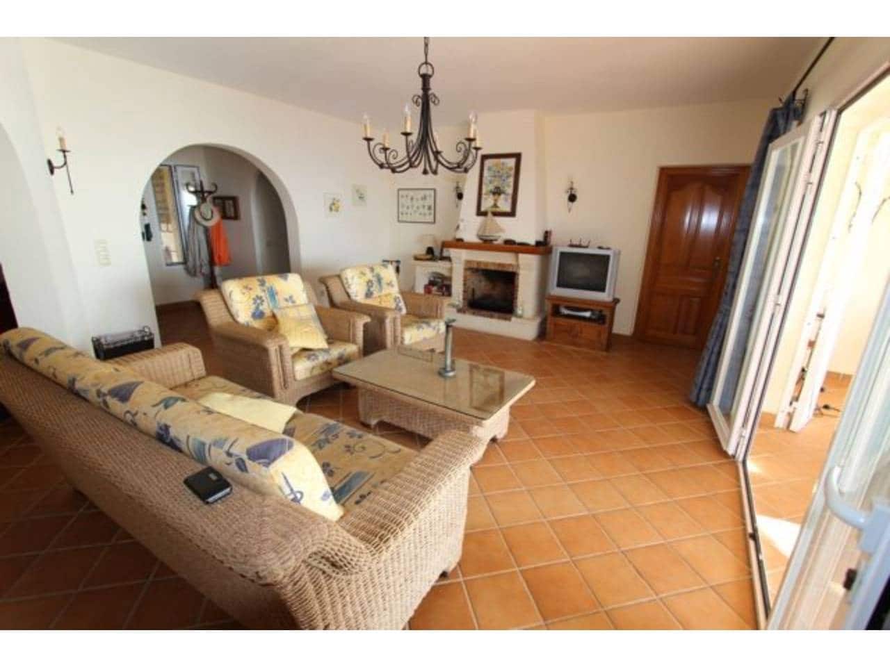 4 slaapkamer Villa te koop in Benitachell / Benitatxell met zwembad garage - € 1.250.000 (Ref: 3735520)