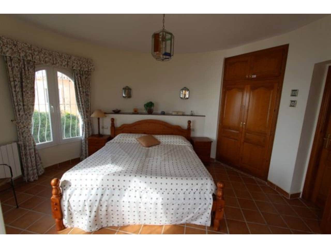 4 slaapkamer Villa te koop in Benitachell / Benitatxell met zwembad garage - € 1.250.000 (Ref: 3735520)