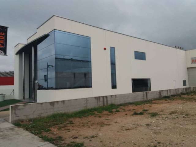 Erhverv til salg i Pego - € 950.000 (Ref: 3804928)