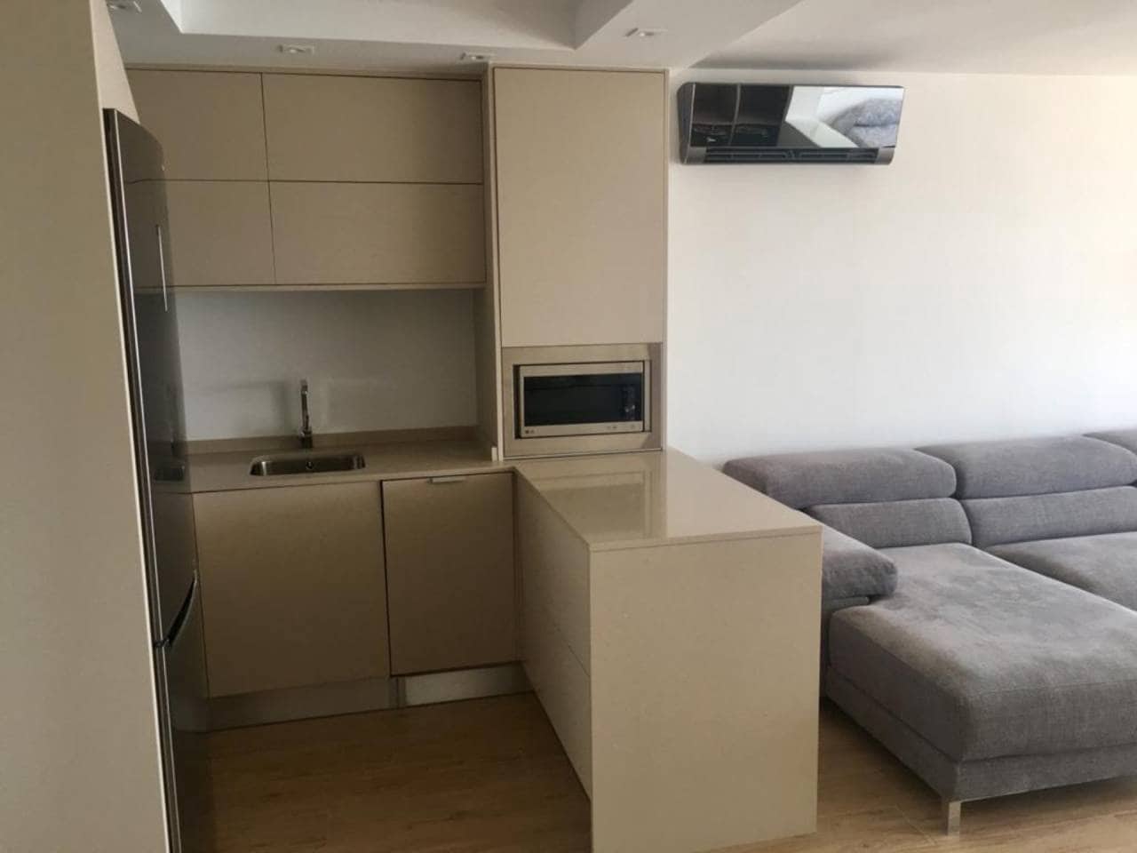 Studio til salgs i Benidorm med garasje - € 260 000 (Ref: 5774096)