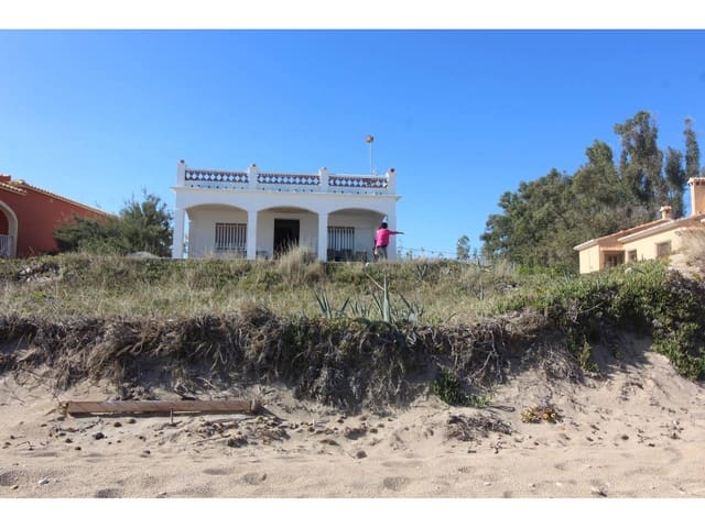 6 soverom Villa til salgs i Centro Urbano, Dénia med garasje - € 650 000 (Ref: 5774110)