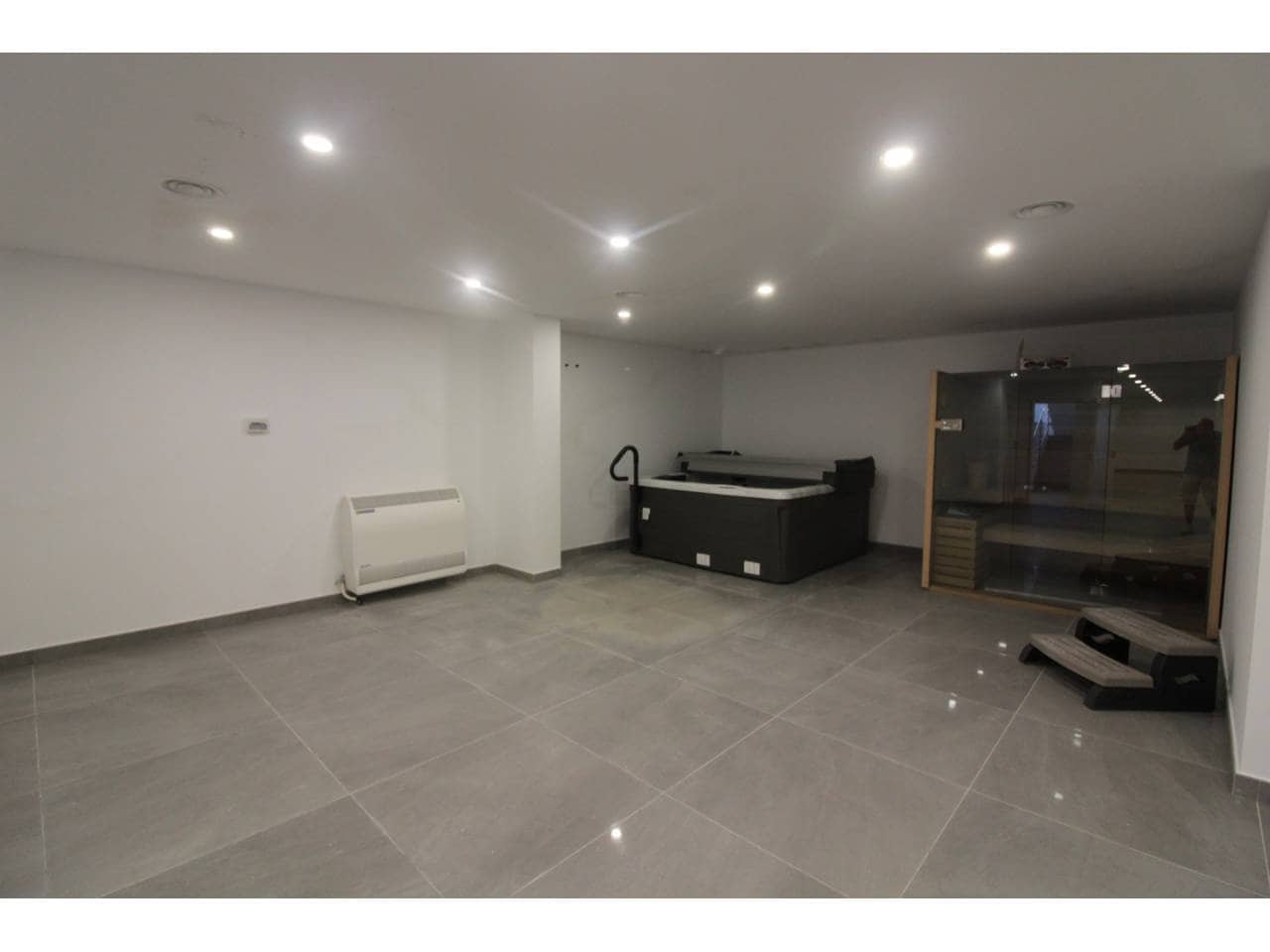 4 makuuhuone Huvila myytävänä paikassa Benissa mukana uima-altaan - 1 900 000 € (Ref: 5774141)