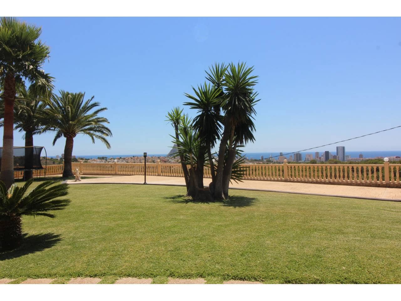 6 Zimmer Villa zu verkaufen in Calpe / Calp mit Pool Garage - 2.250.000 € (Ref: 5774175)