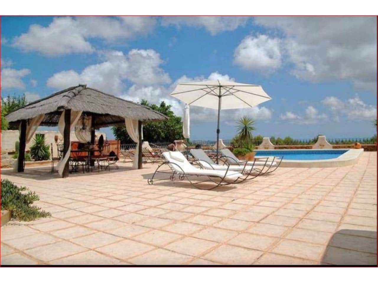 8 makuuhuone Huvila myytävänä paikassa Benissa mukana uima-altaan 
autotalli - 1 250 000 € (Ref: 5774176)