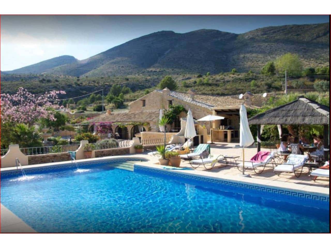 8 makuuhuone Huvila myytävänä paikassa Benissa mukana uima-altaan 
autotalli - 1 250 000 € (Ref: 5774176)