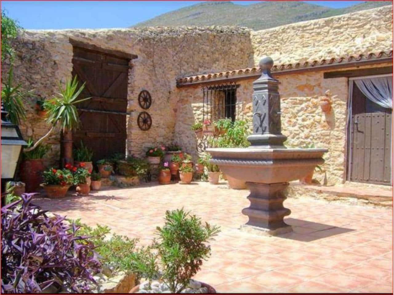 8 makuuhuone Huvila myytävänä paikassa Benissa mukana uima-altaan 
autotalli - 1 250 000 € (Ref: 5774176)