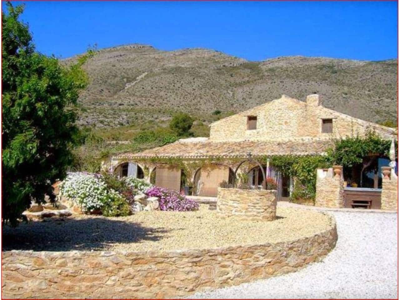 8 makuuhuone Huvila myytävänä paikassa Benissa mukana uima-altaan 
autotalli - 1 250 000 € (Ref: 5774176)