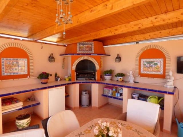 7 soveværelse Villa til salg i Alfaz del Pi / L'Alfàs del Pi med swimmingpool garage - € 699.000 (Ref: 5774228)