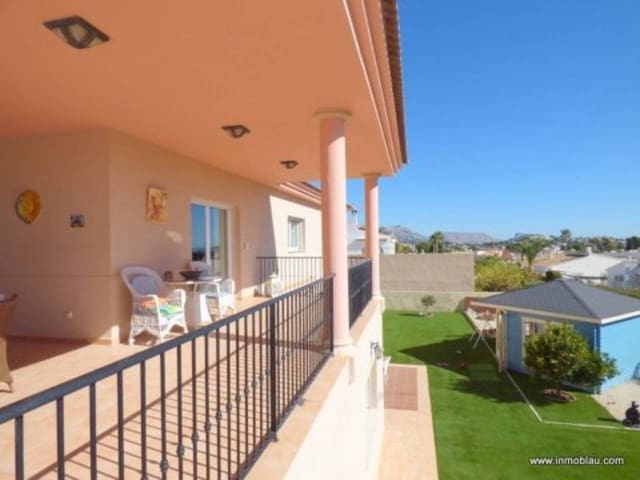 7 soveværelse Villa til salg i Alfaz del Pi / L'Alfàs del Pi med swimmingpool garage - € 699.000 (Ref: 5774228)