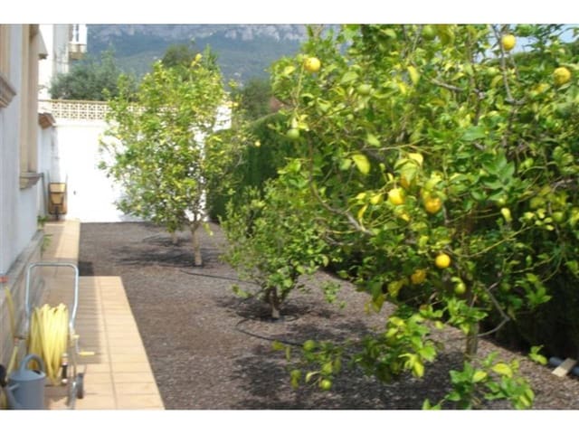 3 Zimmer Villa zu verkaufen in Calpe / Calp - 800.000 € (Ref: 5774268)