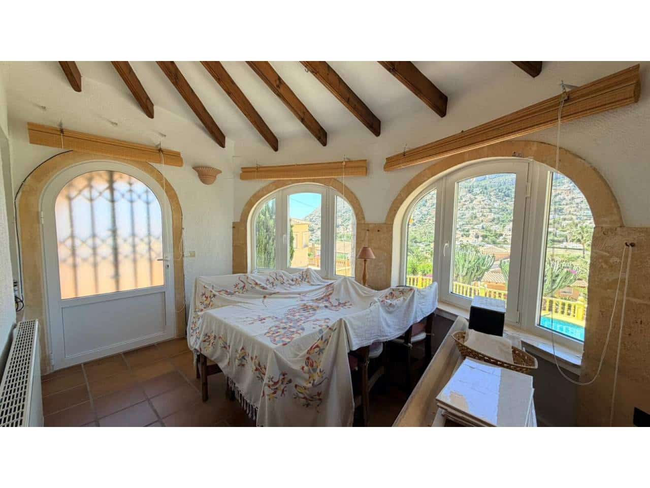 4 soveværelse Villa til salg i Calpe / Calp med swimmingpool garage - € 865.000 (Ref: 5774281)