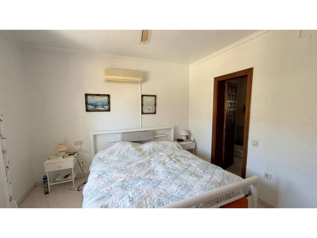 4 makuuhuone Huvila myytävänä paikassa Canuta, Calpe / Calp mukana uima-altaan 
autotalli - 865 000 € (Ref: 5774281)