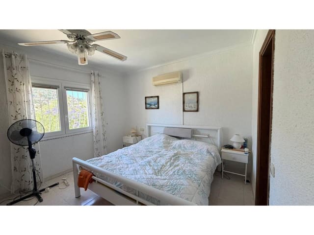 4 makuuhuone Huvila myytävänä paikassa Canuta, Calpe / Calp mukana uima-altaan 
autotalli - 865 000 € (Ref: 5774281)