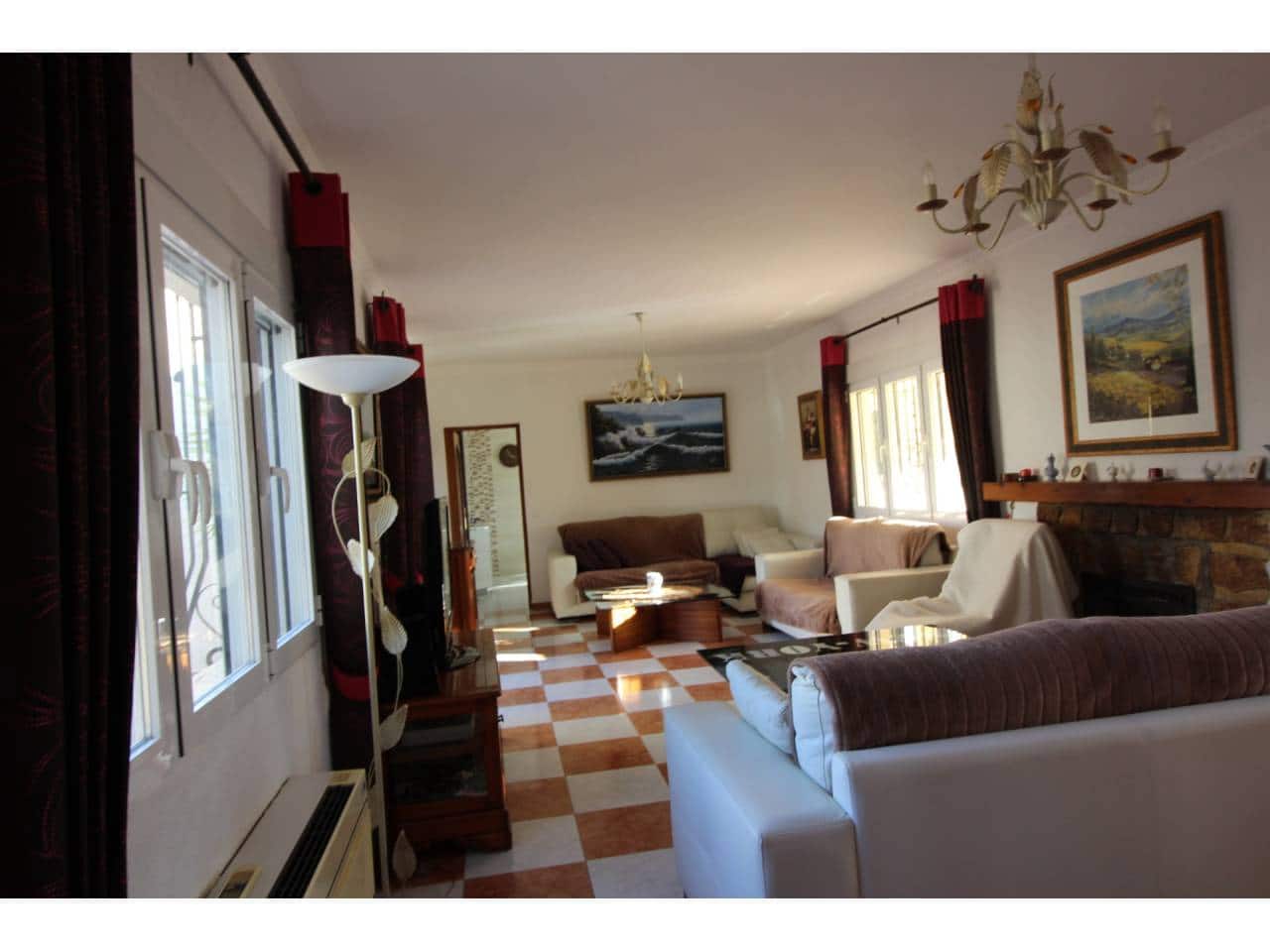 5 bedroom Villa for sale in Calpe / Calp with pool garage - € 785,000 (Ref: 7455593)