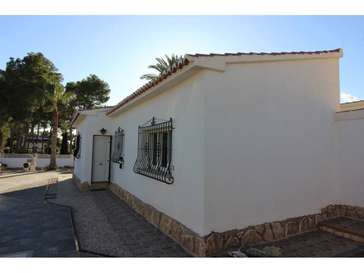 5 bedroom Villa for sale in Calpe / Calp with pool garage - € 785,000 (Ref: 7455593)