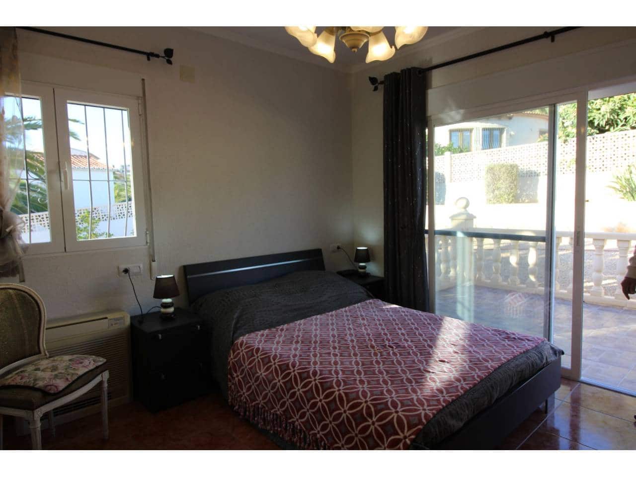 5 bedroom Villa for sale in Calpe / Calp with pool garage - € 785,000 (Ref: 7455593)