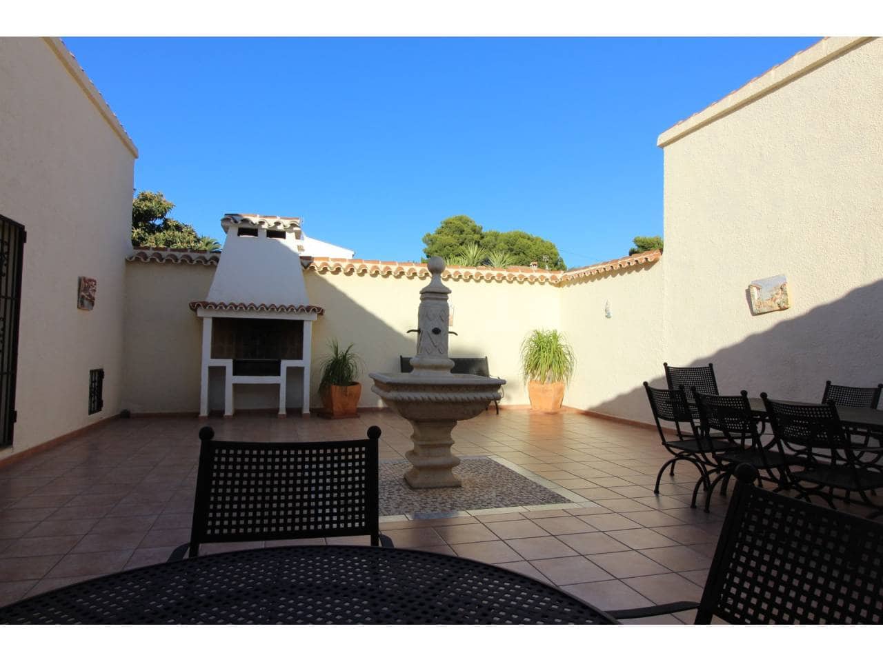5 bedroom Villa for sale in Calpe / Calp with pool garage - € 785,000 (Ref: 7455593)