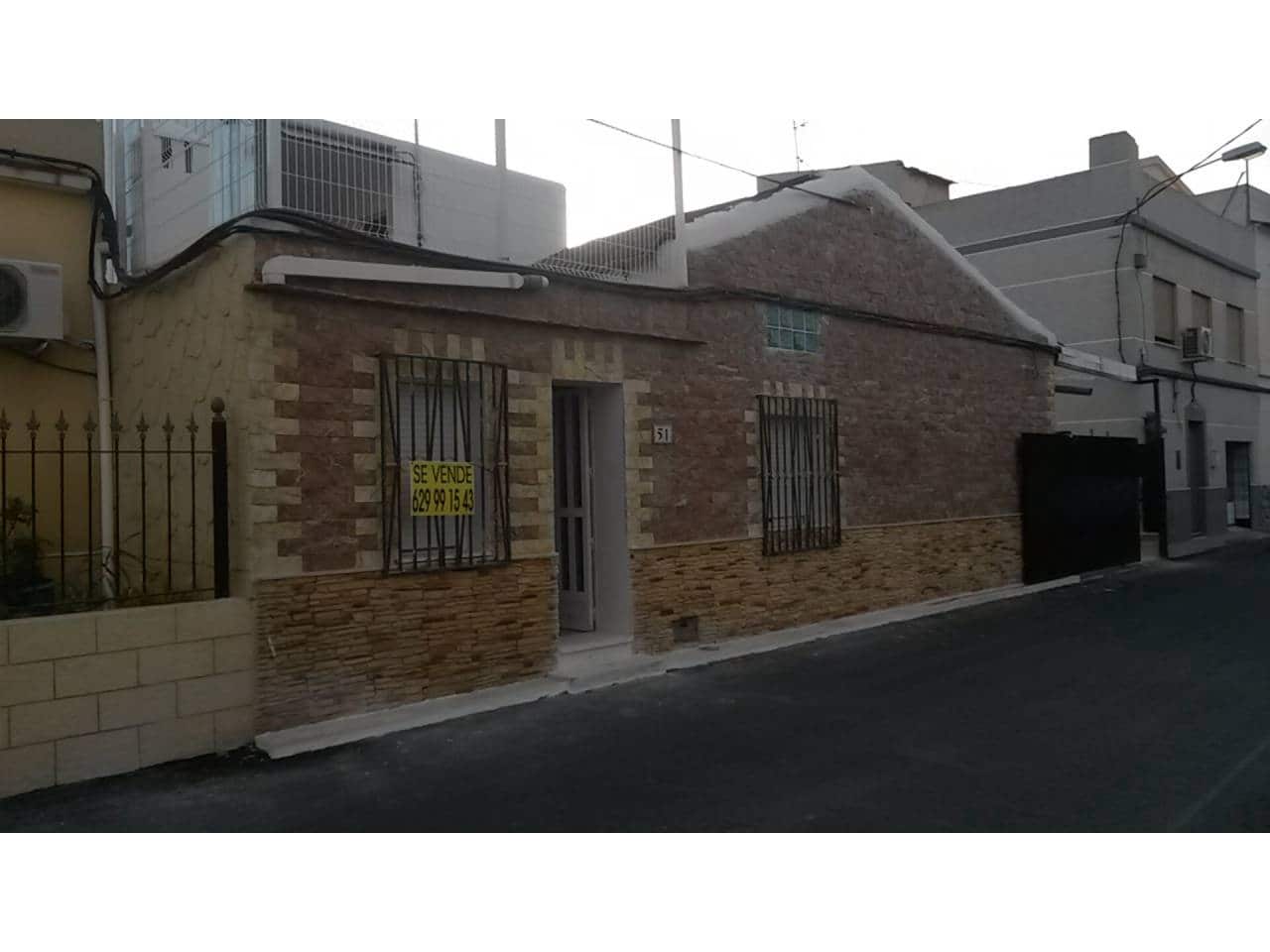 3 soveværelse Byhus til salg i Orihuela med garage - € 120.000 (Ref: 7536383)