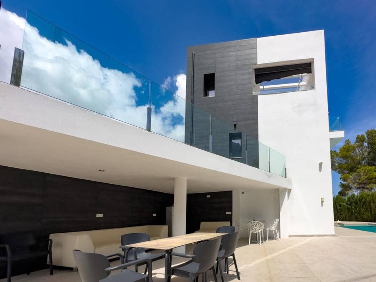 5 soveværelse Byhus til salg i Calpe / Calp - € 875.000 (Ref: 7618076)