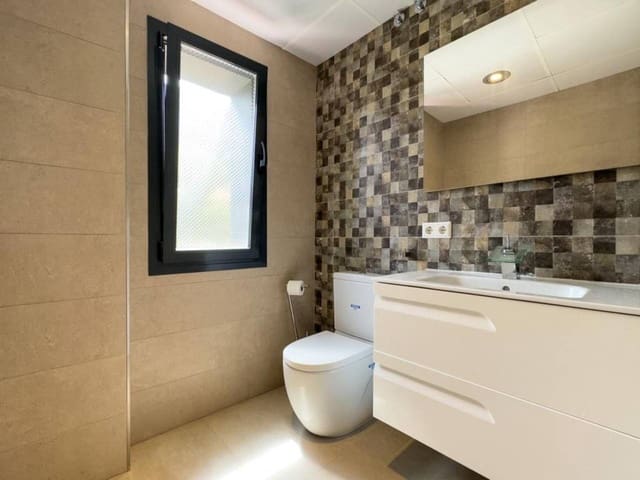 5 bedroom Townhouse for sale in Oltamar - Cucarres, Calpe / Calp - € 875,000 (Ref: 7618076)