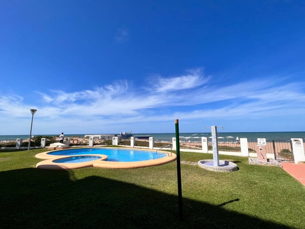 Ático de 2 habitaciones en Dénia en venta con piscina - 475.000 € (Ref: 7726842)
