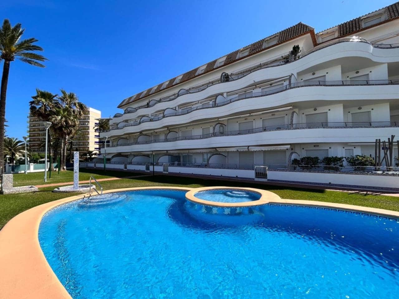 Ático de 2 habitaciones en Dénia en venta con piscina - 475.000 € (Ref: 7726842)
