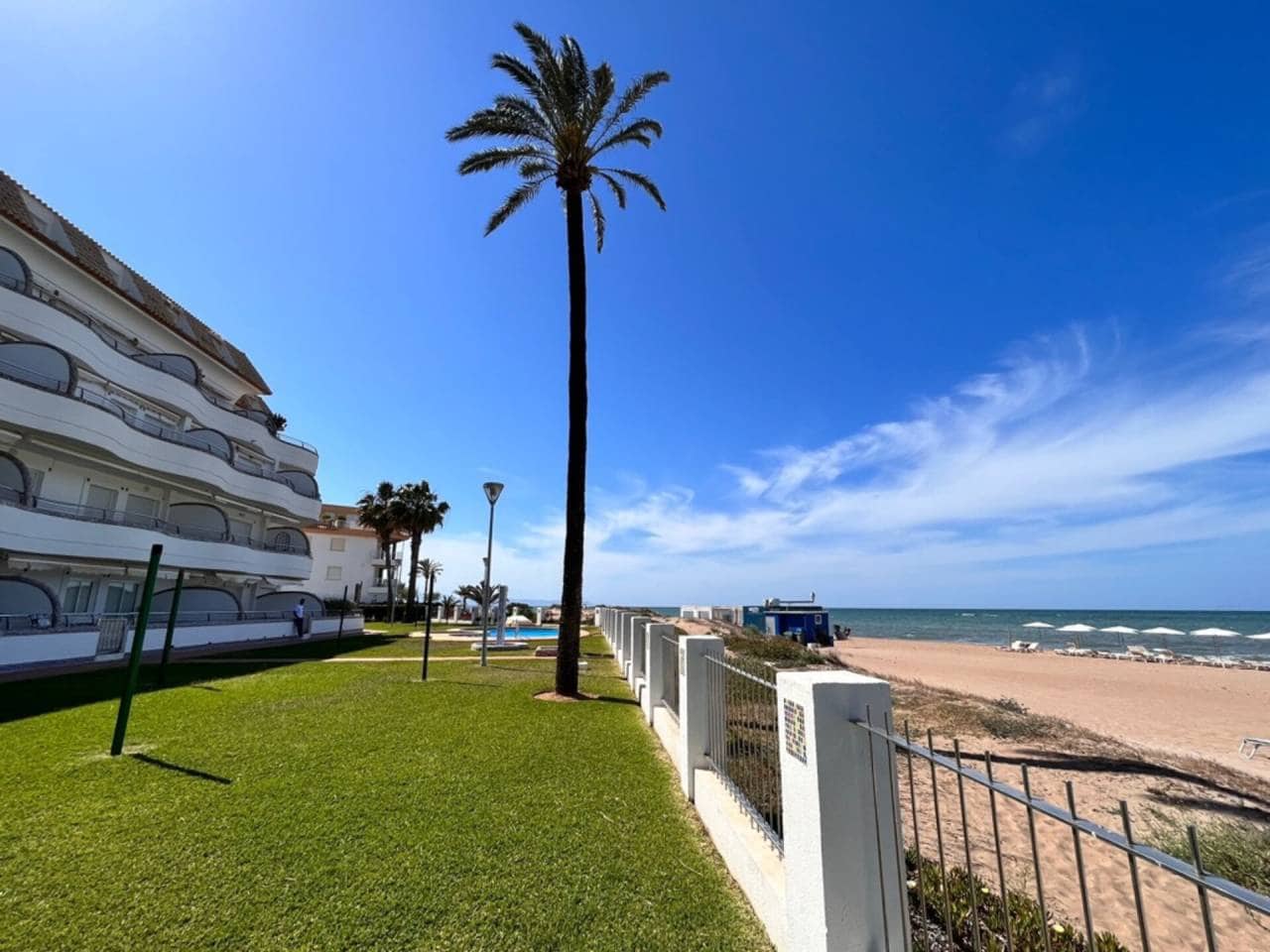 Ático de 2 habitaciones en Dénia en venta con piscina - 475.000 € (Ref: 7726842)