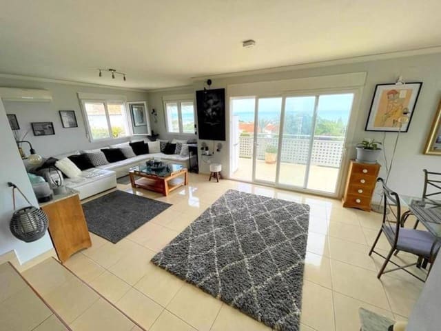 4 soveværelse Villa til salg i Centro Urbano, Dénia med swimmingpool - € 720.000 (Ref: 7777738)