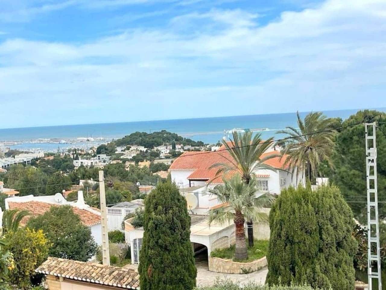 4 soveværelse Villa til salg i Denia med swimmingpool - € 720.000 (Ref: 7777738)