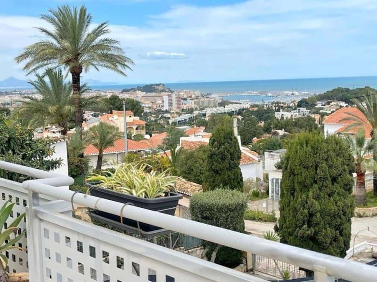 4 soveværelse Villa til salg i Denia med swimmingpool - € 720.000 (Ref: 7777738)