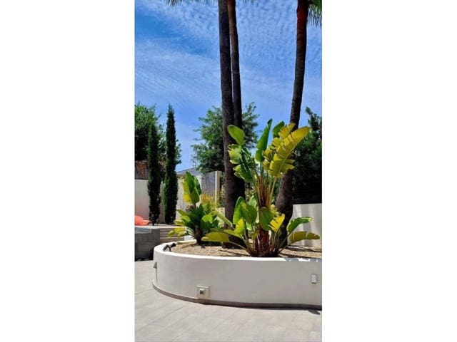 4 makuuhuone Huvila myytävänä paikassa Moraira, Teulada-Moraira mukana uima-altaan 
autotalli - 1 450 000 € (Ref: 7784312)