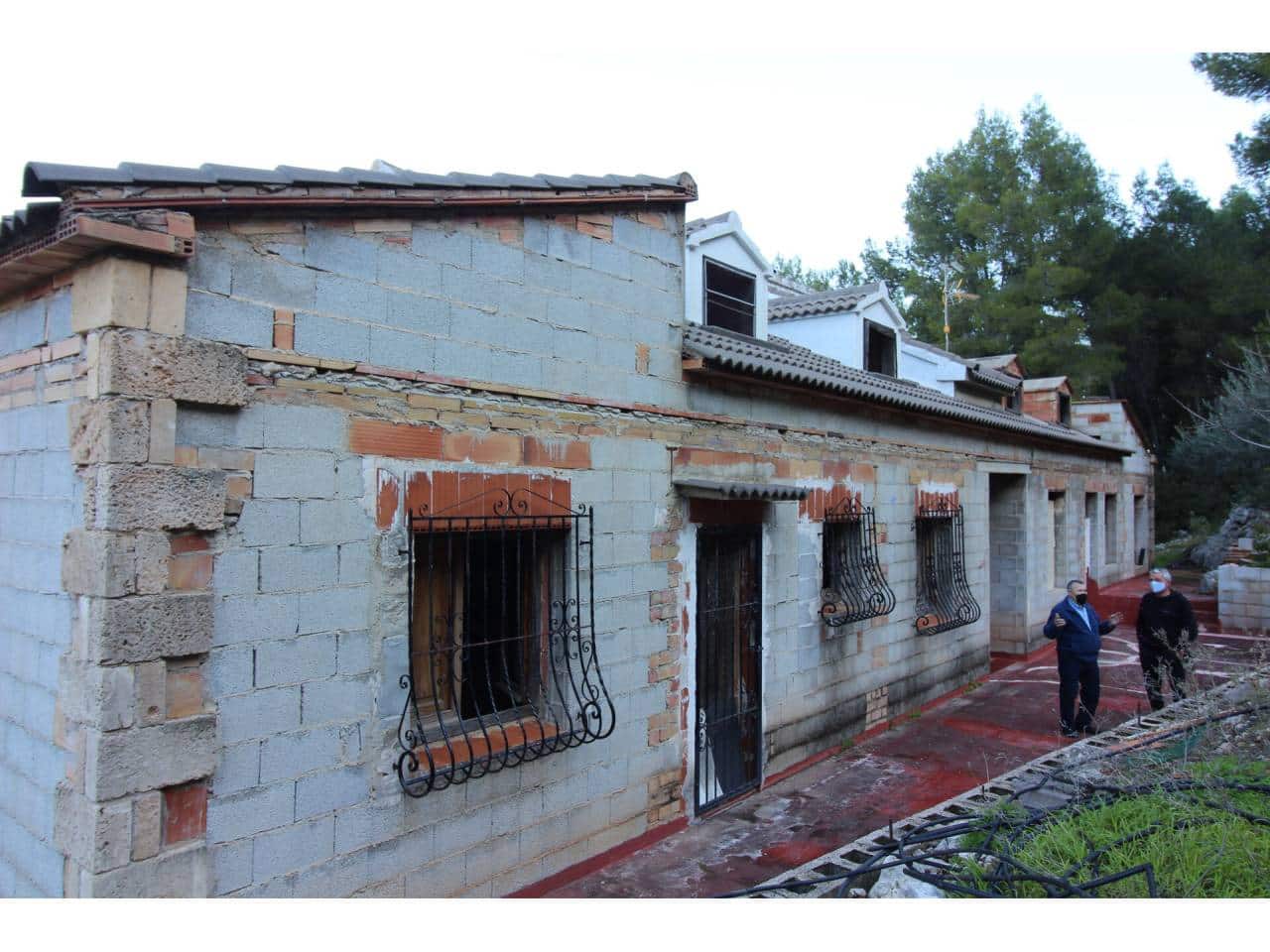 10 soveværelse Lejlighed til salg i Pego med swimmingpool garage - € 300.000 (Ref: 8010052)