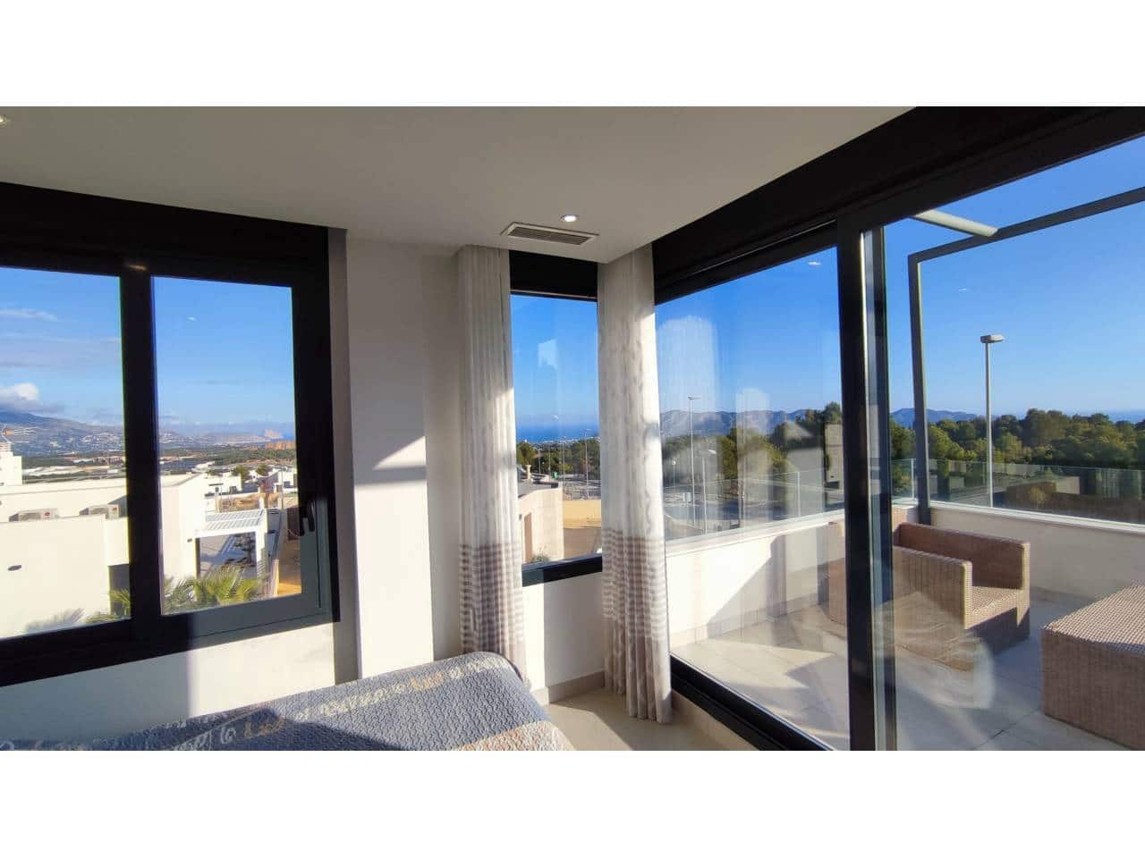 4 slaapkamer Huis te koop in Polop met garage - € 430.000 (Ref: 8241864)