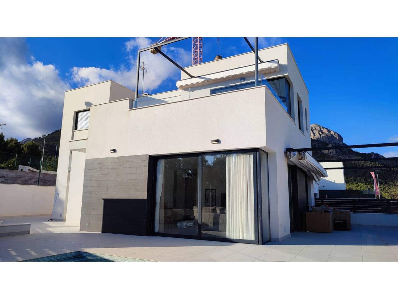 4 slaapkamer Huis te koop in Polop met garage - € 430.000 (Ref: 8241864)