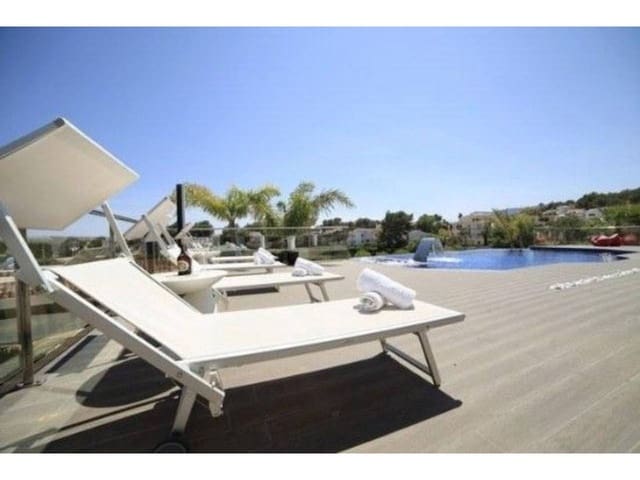 5 slaapkamer Villa te koop in Benissa met zwembad - € 1.900.000 (Ref: 8267436)