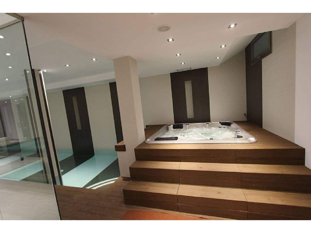 4 soveværelse Villa til salg i Calpe / Calp med swimmingpool garage - € 1.890.000 (Ref: 8267437)